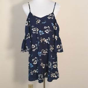 Jealous Tomato Cold Shoulder Tunic, S, NWOT